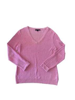 Women’s ribbed V-neck sweater